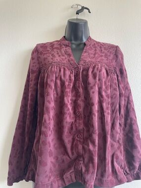 Cloth & Stone Anthropologie Blouse XS Maroon Leopard Print Button Front Boho Top